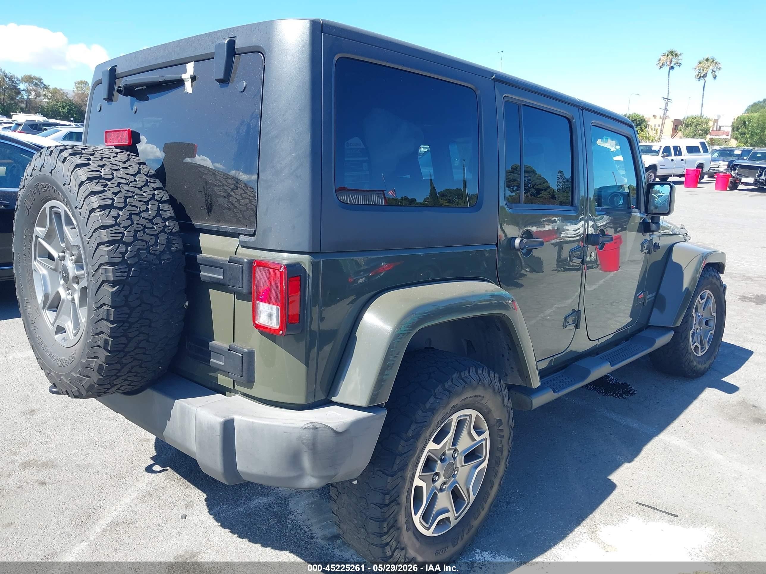 2015 Jeep Wrangler Unlimited Rubicon Green vin: 1C4HJWFG6FL570759
