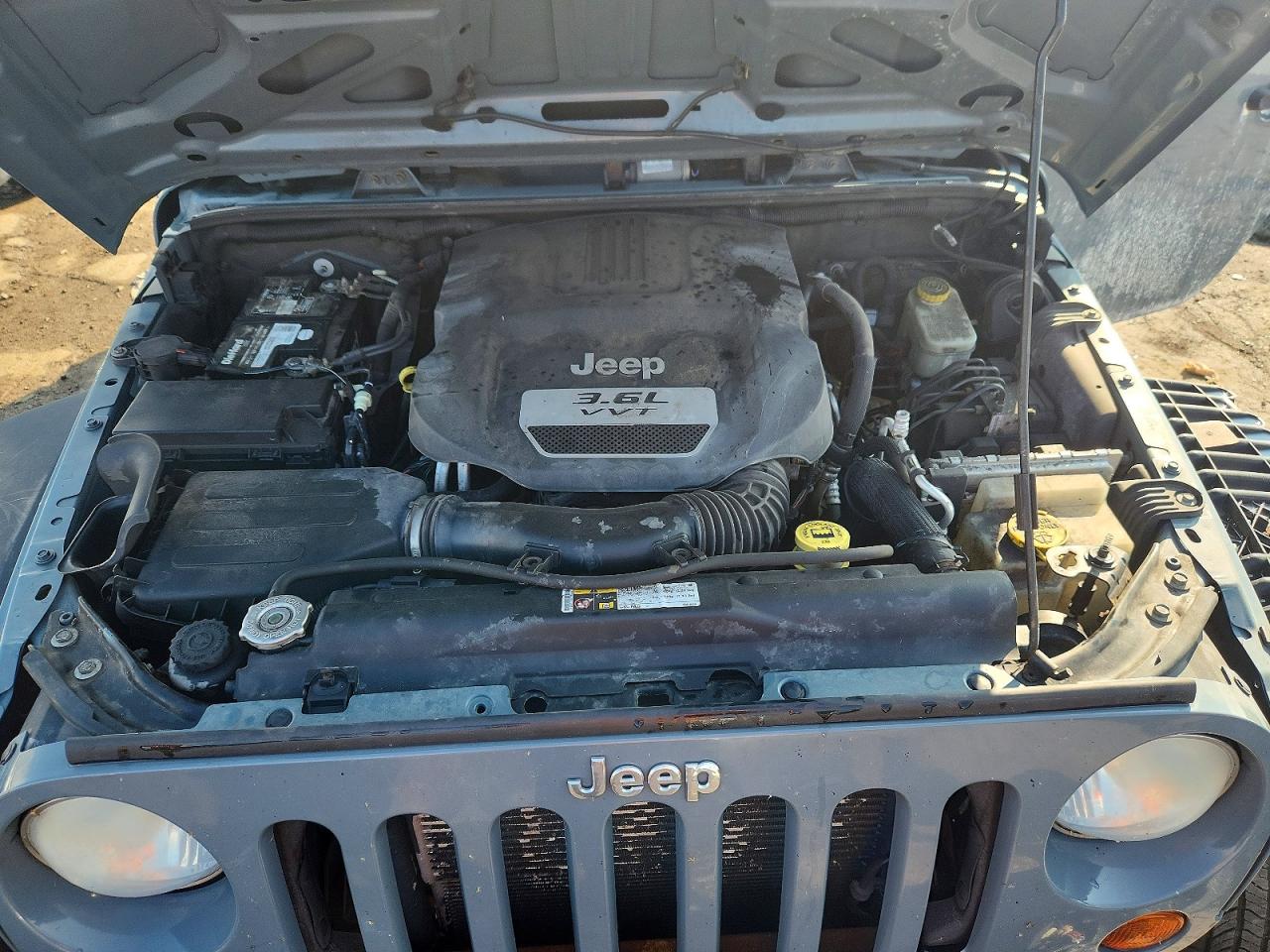 2013 Jeep Wrangler Unlimited Rubicon Бирюзовый vin: 1C4HJWFG7DL665487