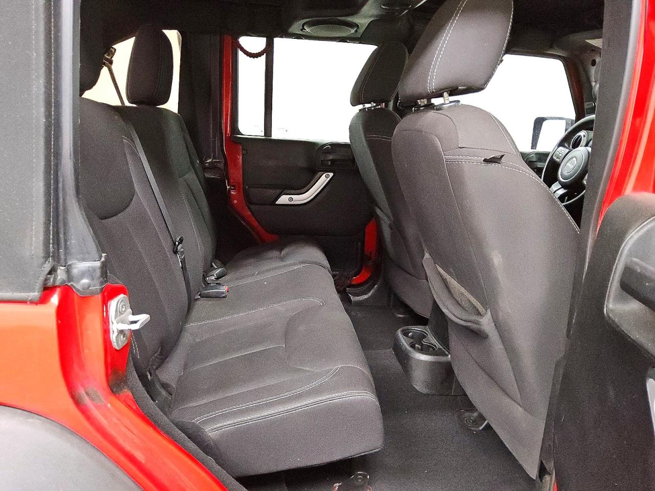 2014 Jeep Wrangler Unlimited Rubicon Red vin: 1C4HJWFG8EL118357