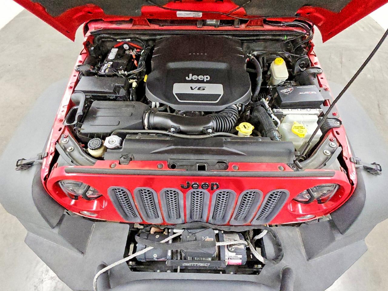 2014 Jeep Wrangler Unlimited Rubicon Red vin: 1C4HJWFG8EL118357