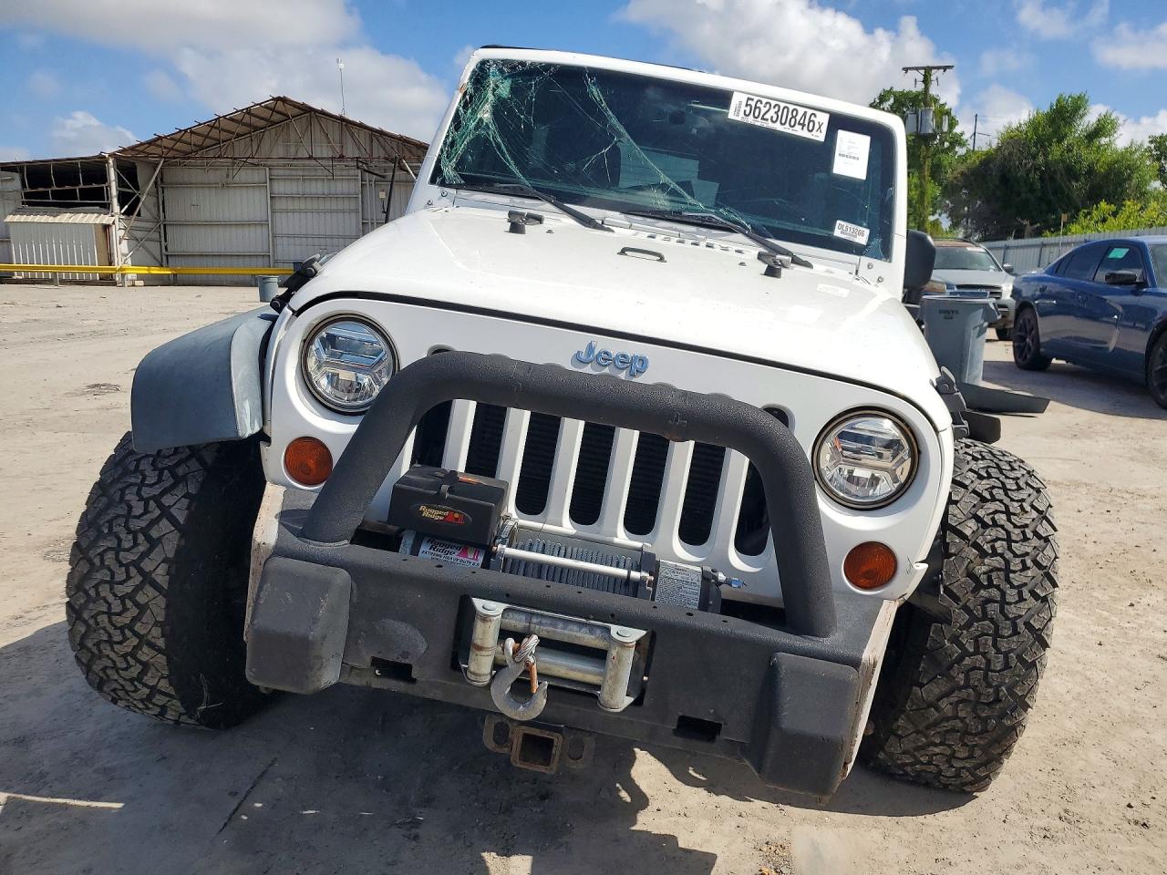 2013 Jeep Wrangler Unlimited Rubicon White vin: 1C4HJWFGXDL513266