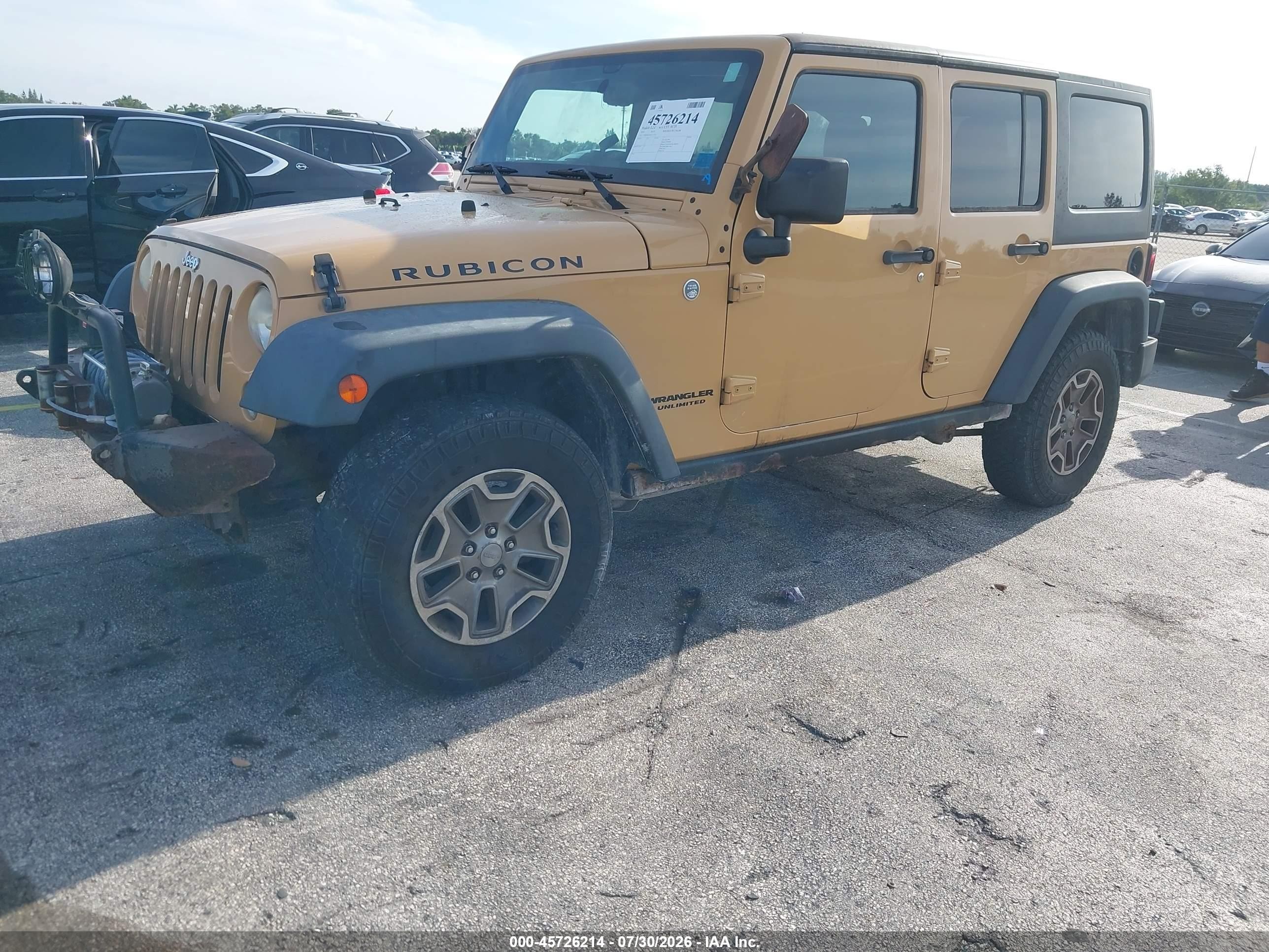 2014 Jeep Wrangler Unlimited Rubicon Cream vin: 1C4HJWFGXEL112155