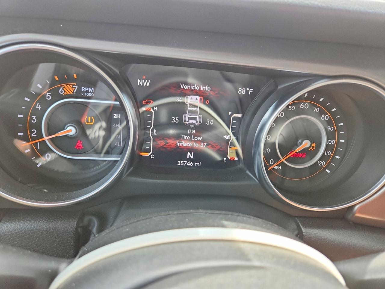 2023 Jeep Wrangler Rubicon White vin: 1C4HJXCG4PW567207
