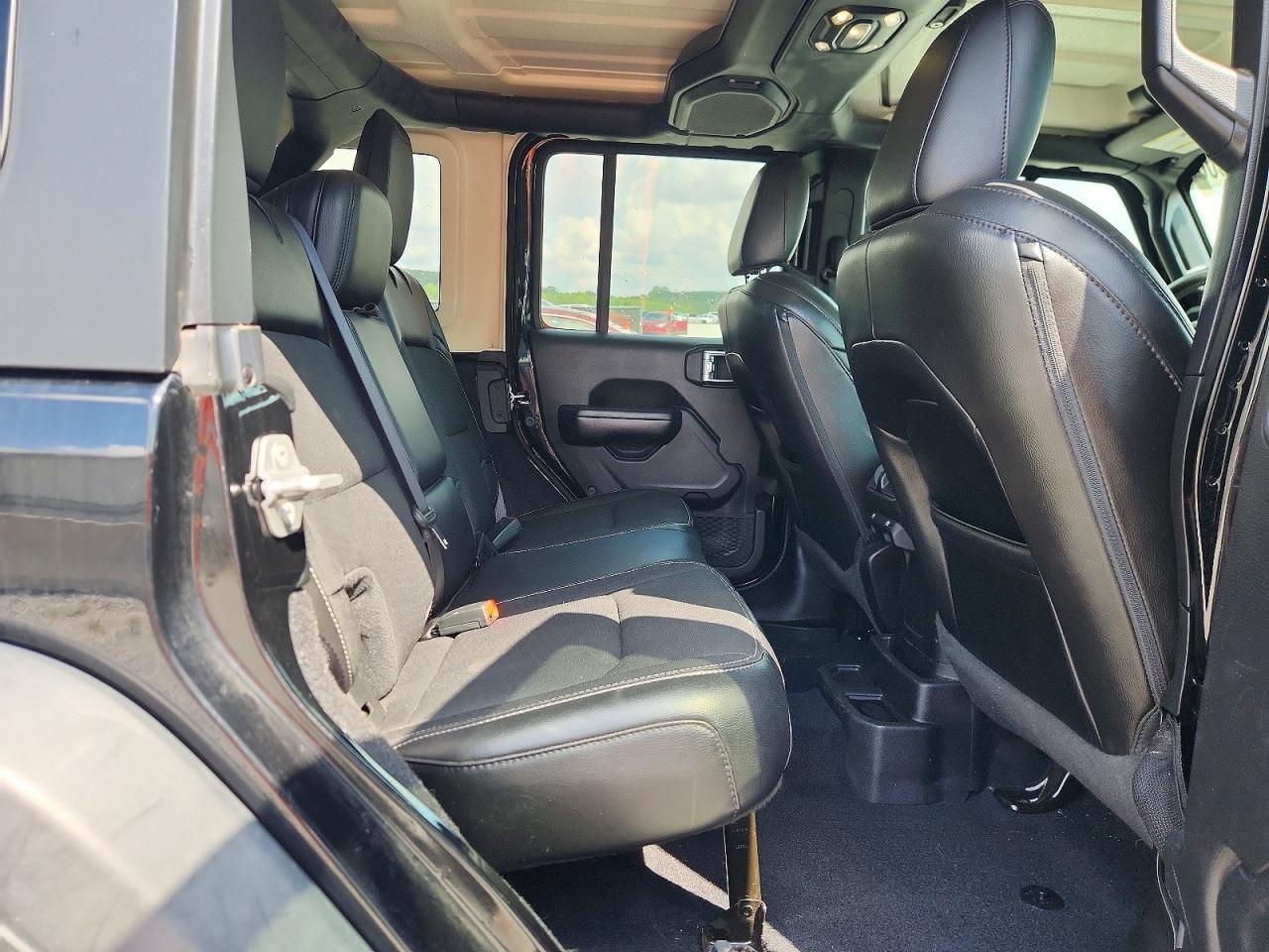 2020 Jeep Wrangler Unlimited Sport Черный vin: 1C4HJXDG1LW274633