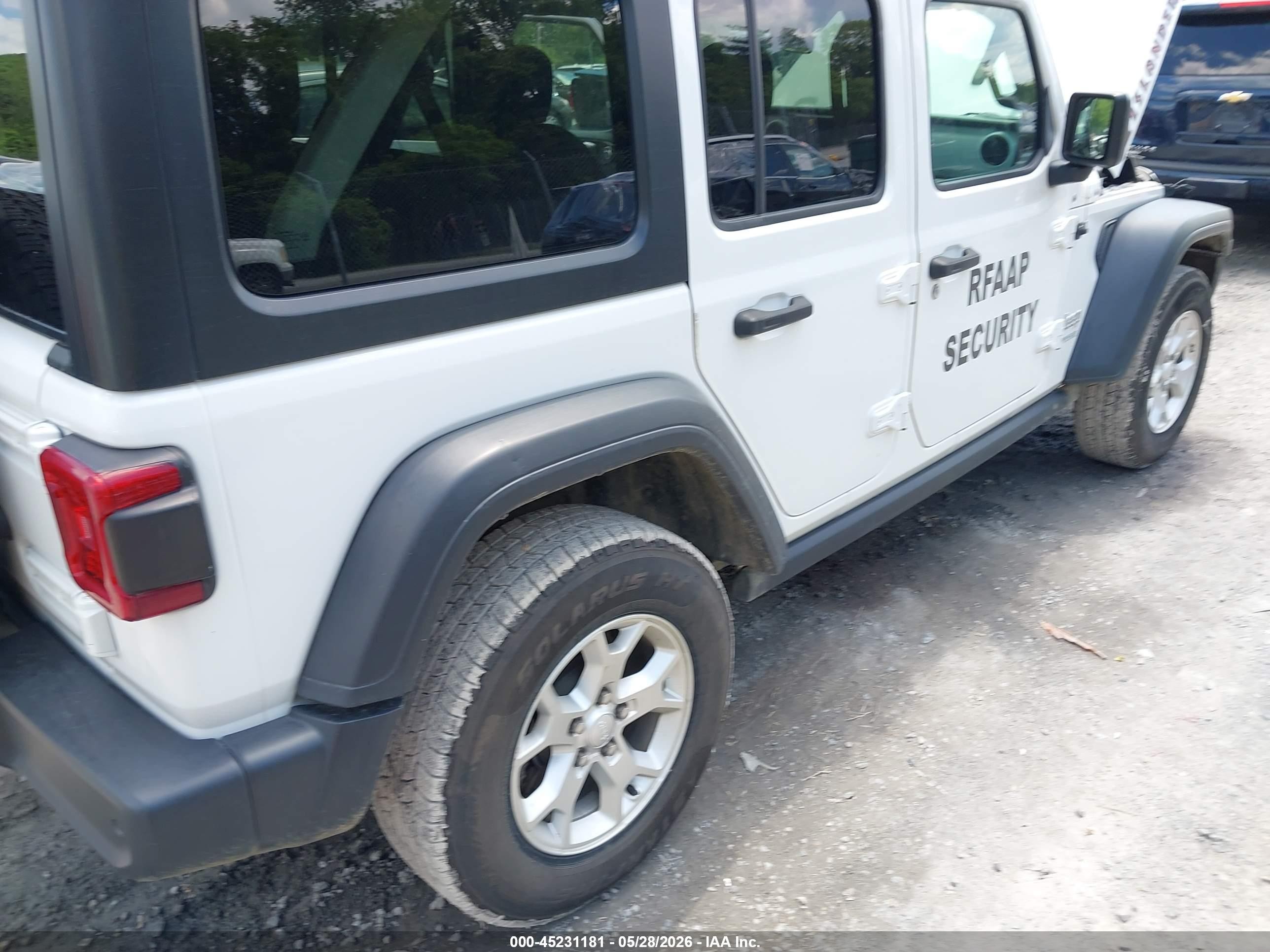 2021 Jeep Wrangler Unlimited Islander 4x4 White vin: 1C4HJXDG1MW647333
