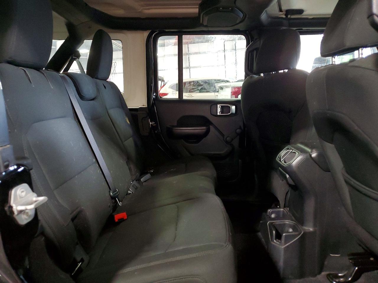 2018 Jeep Wrangler Unlimited Sport Black vin: 1C4HJXDG2JW172710