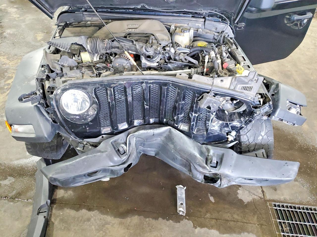 2018 Jeep Wrangler Unlimited Sport Black vin: 1C4HJXDG2JW172710