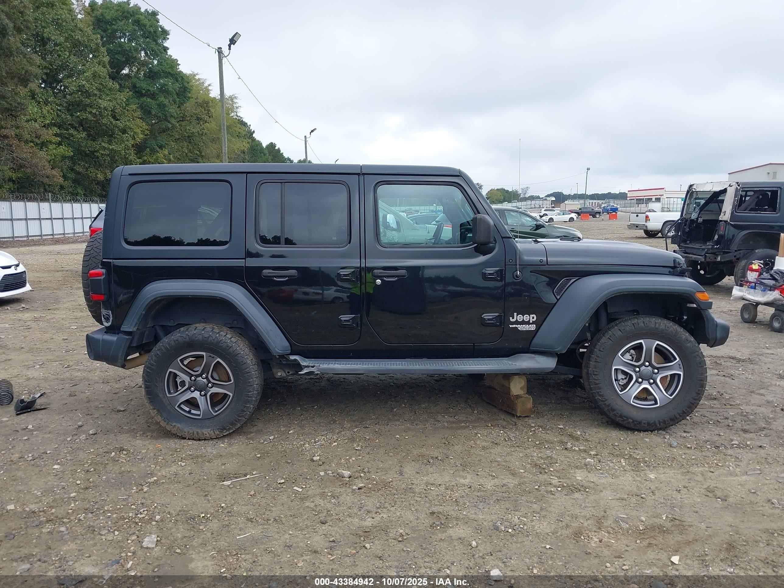 2018 Jeep Wrangler Unlimited Sport S 4x4 Черный vin: 1C4HJXDG3JW109874
