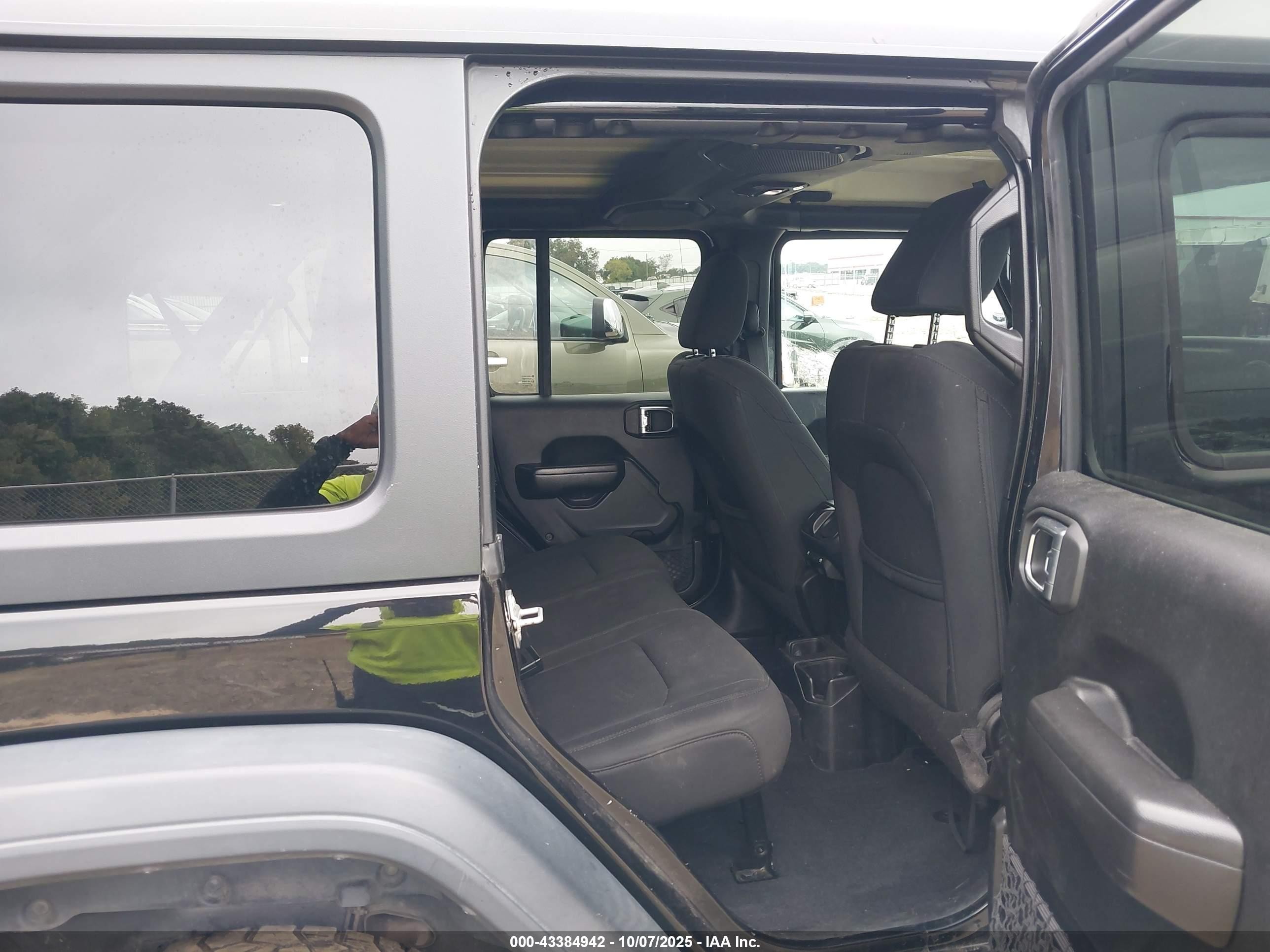 2018 Jeep Wrangler Unlimited Sport S 4x4 Черный vin: 1C4HJXDG3JW109874