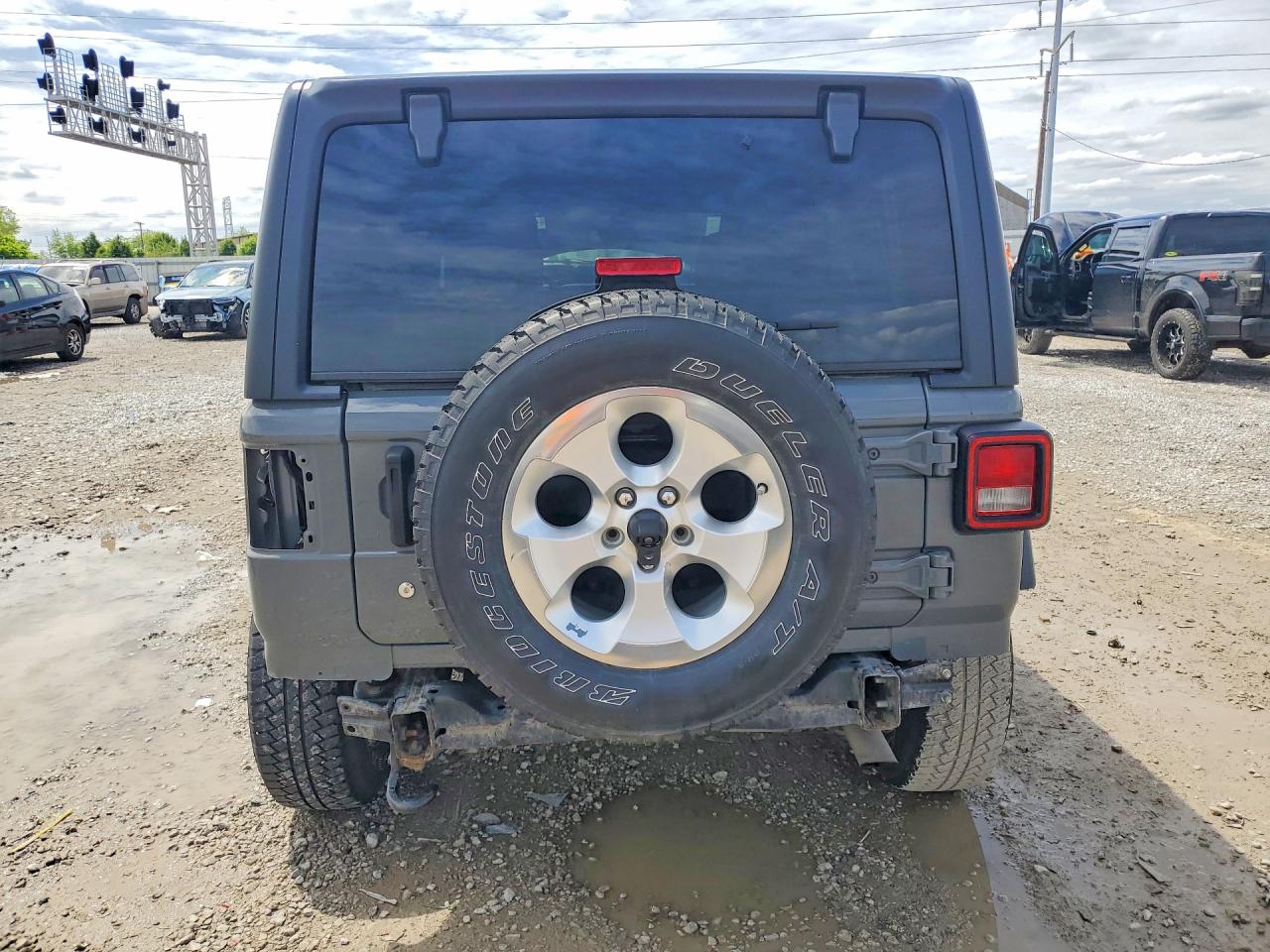 2019 Jeep Wrangler Unlimited Sport Gray vin: 1C4HJXDG3KW660470