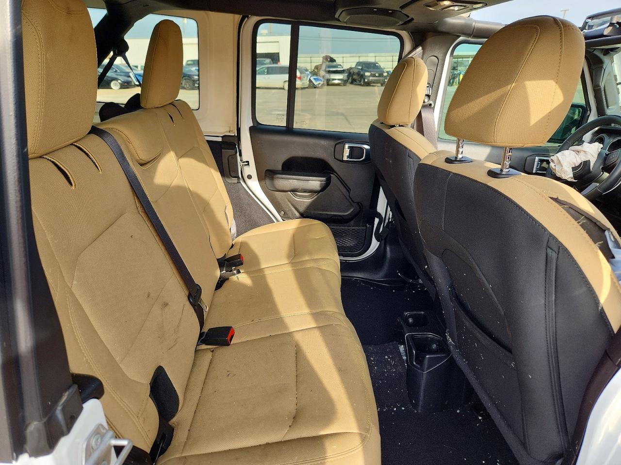 2022 Jeep Wrangler Unlimited Sport White vin: 1C4HJXDG3NW165206