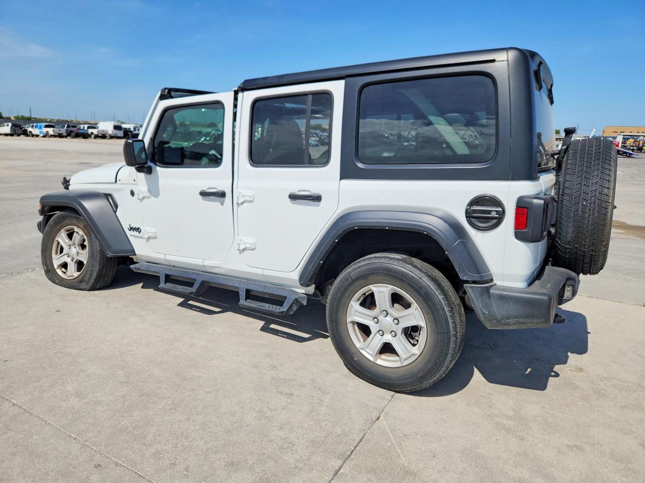 2022 Jeep Wrangler Unlimited Sport White vin: 1C4HJXDG3NW165206