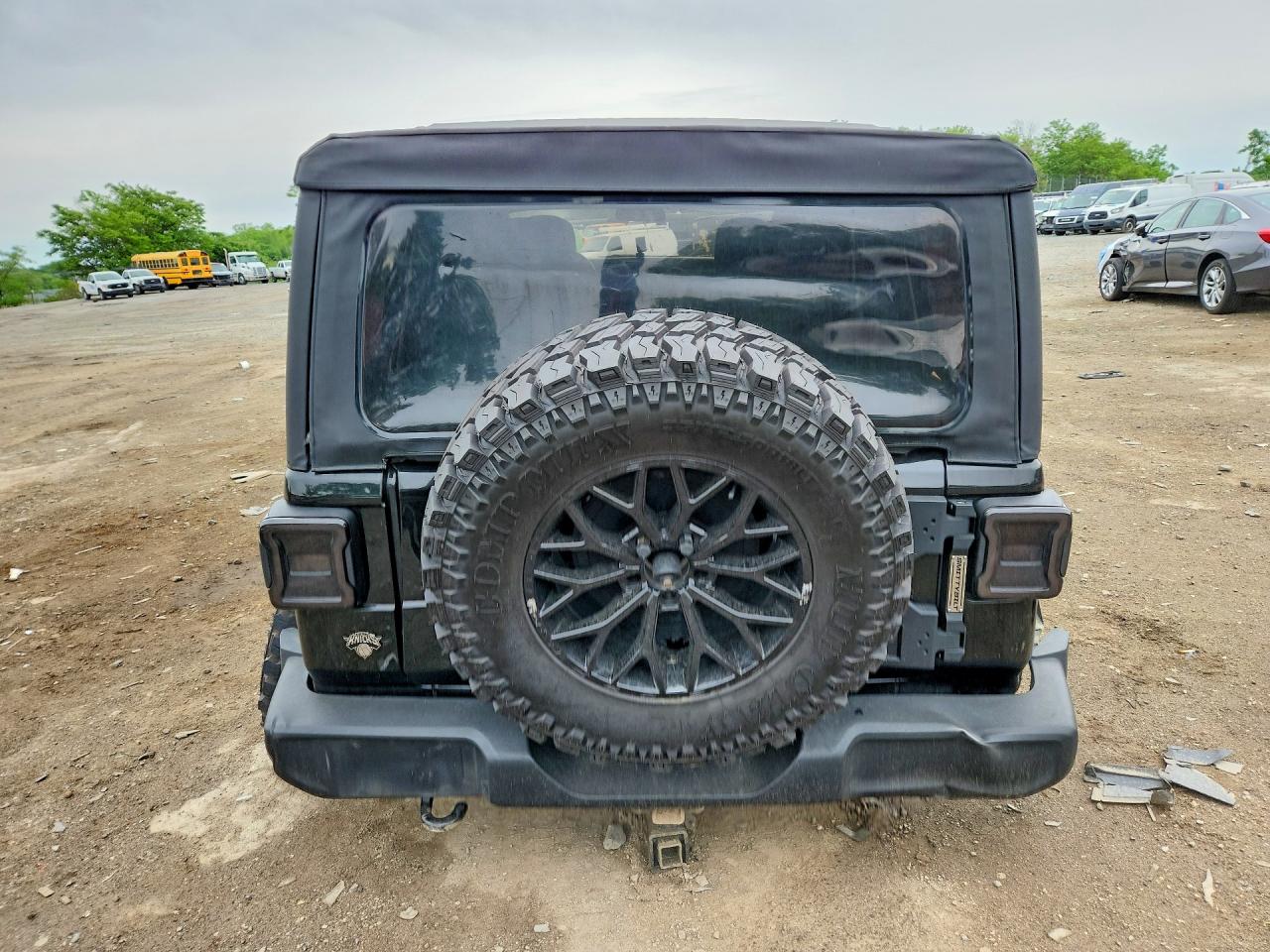 2018 Jeep Wrangler Unlimited Sport Black vin: 1C4HJXDG4JW240988