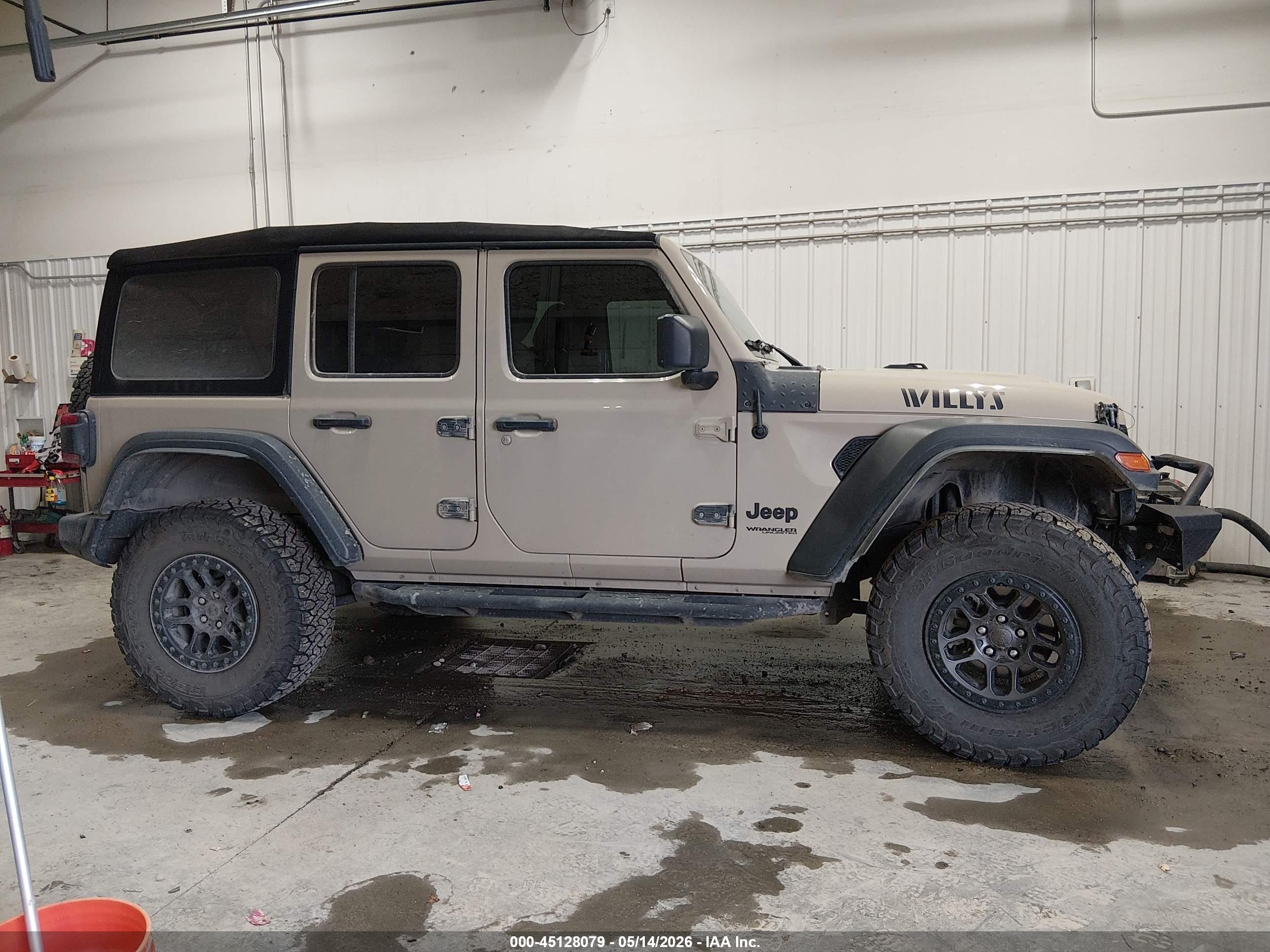 2022 Jeep Wrangler Unlimited Willys 4x4 Tan vin: 1C4HJXDG4NW219919