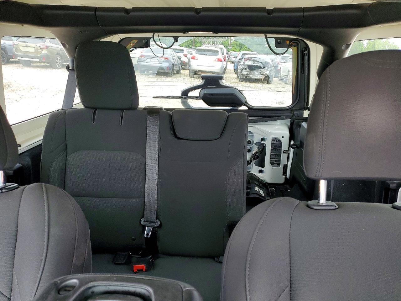 2018 Jeep Wrangler Unlimited Sport White vin: 1C4HJXDG8JW144863