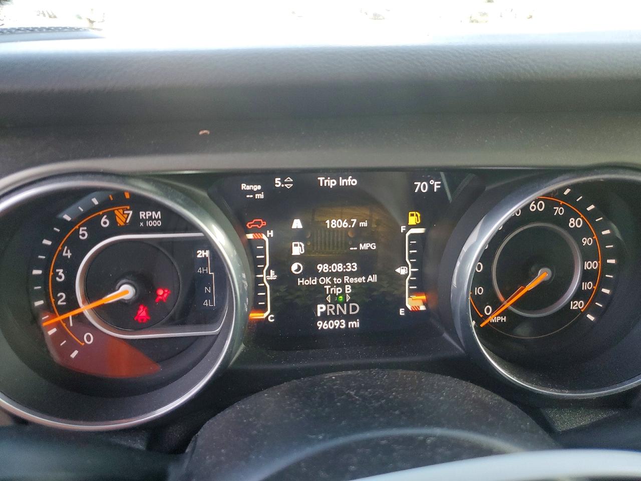 2018 Jeep Wrangler Unlimited Sport White vin: 1C4HJXDG9JW167696