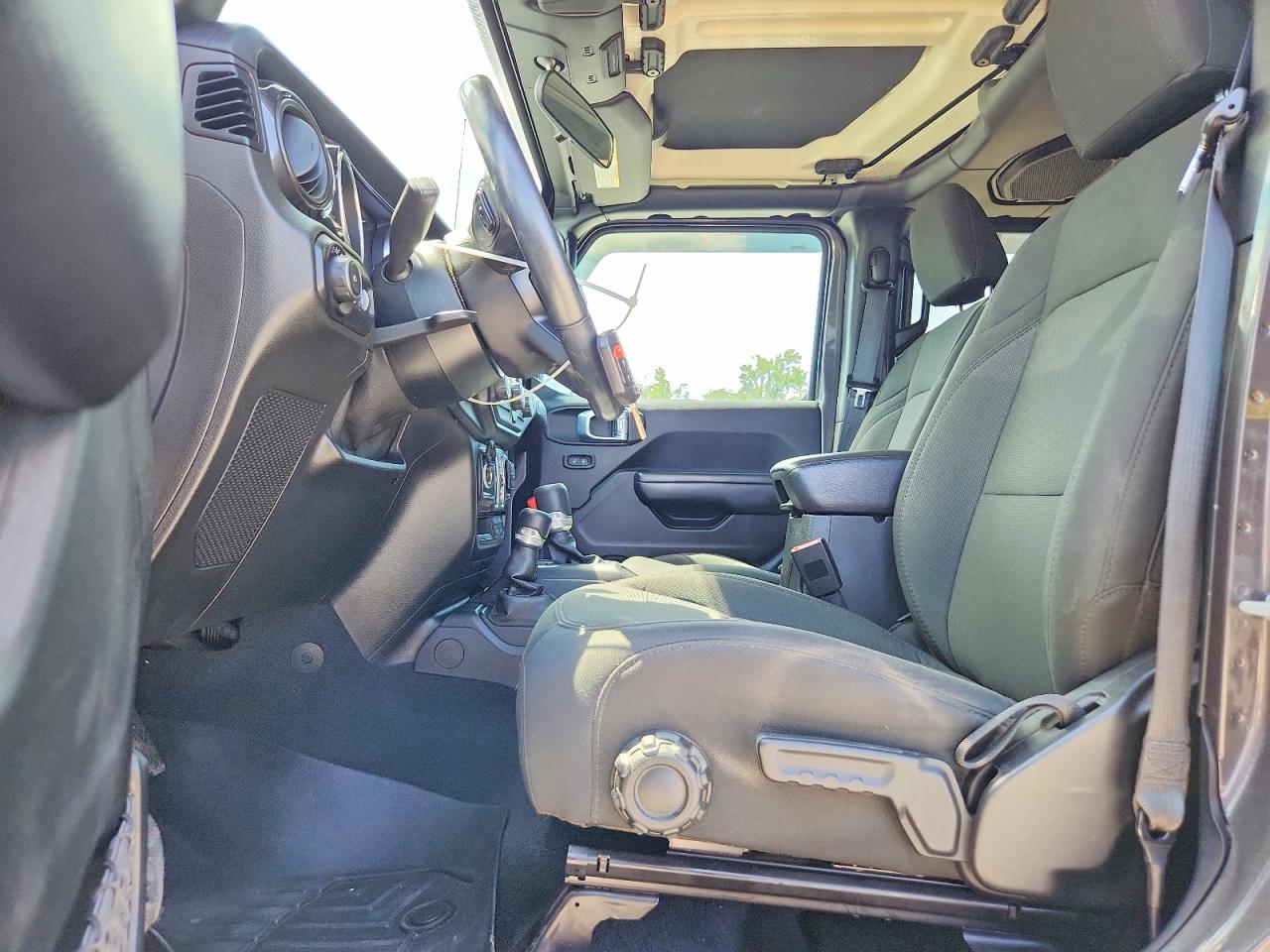 2020 Jeep Wrangler Unlimited Sport Black vin: 1C4HJXDGXLW128277