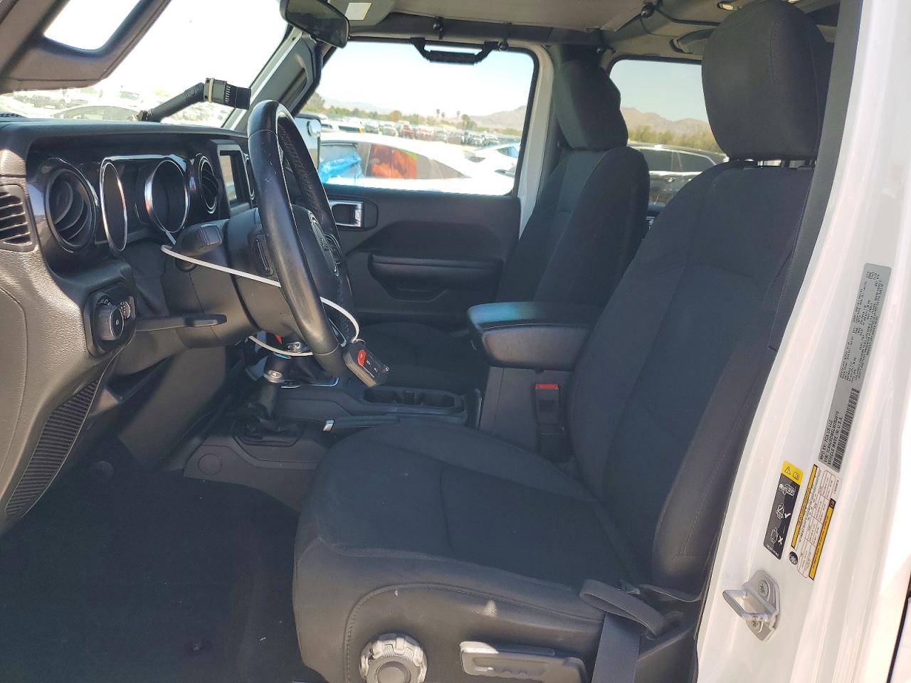 2020 Jeep Wrangler Unlimited Sport White vin: 1C4HJXDM6LW350076