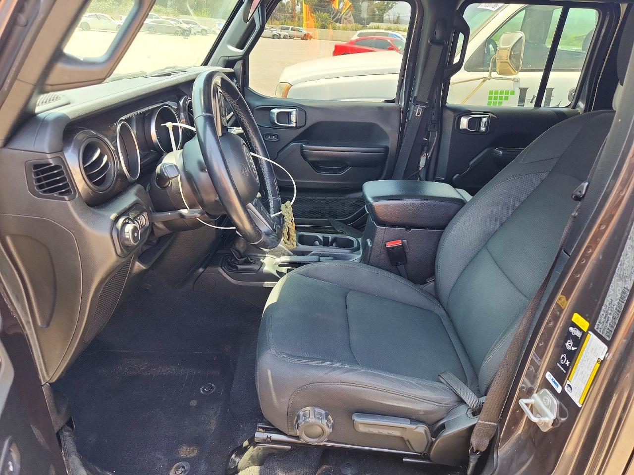 2021 Jeep Wrangler Unlimited Sport Серый vin: 1C4HJXDN2MW670649