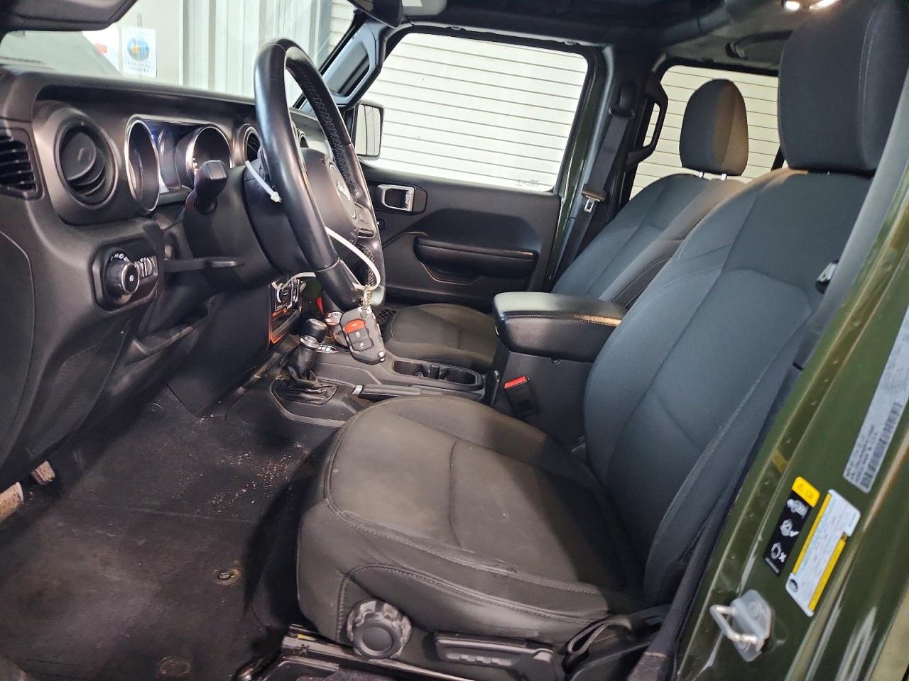 2021 Jeep Wrangler Unlimited Sport Green vin: 1C4HJXDN2MW744605