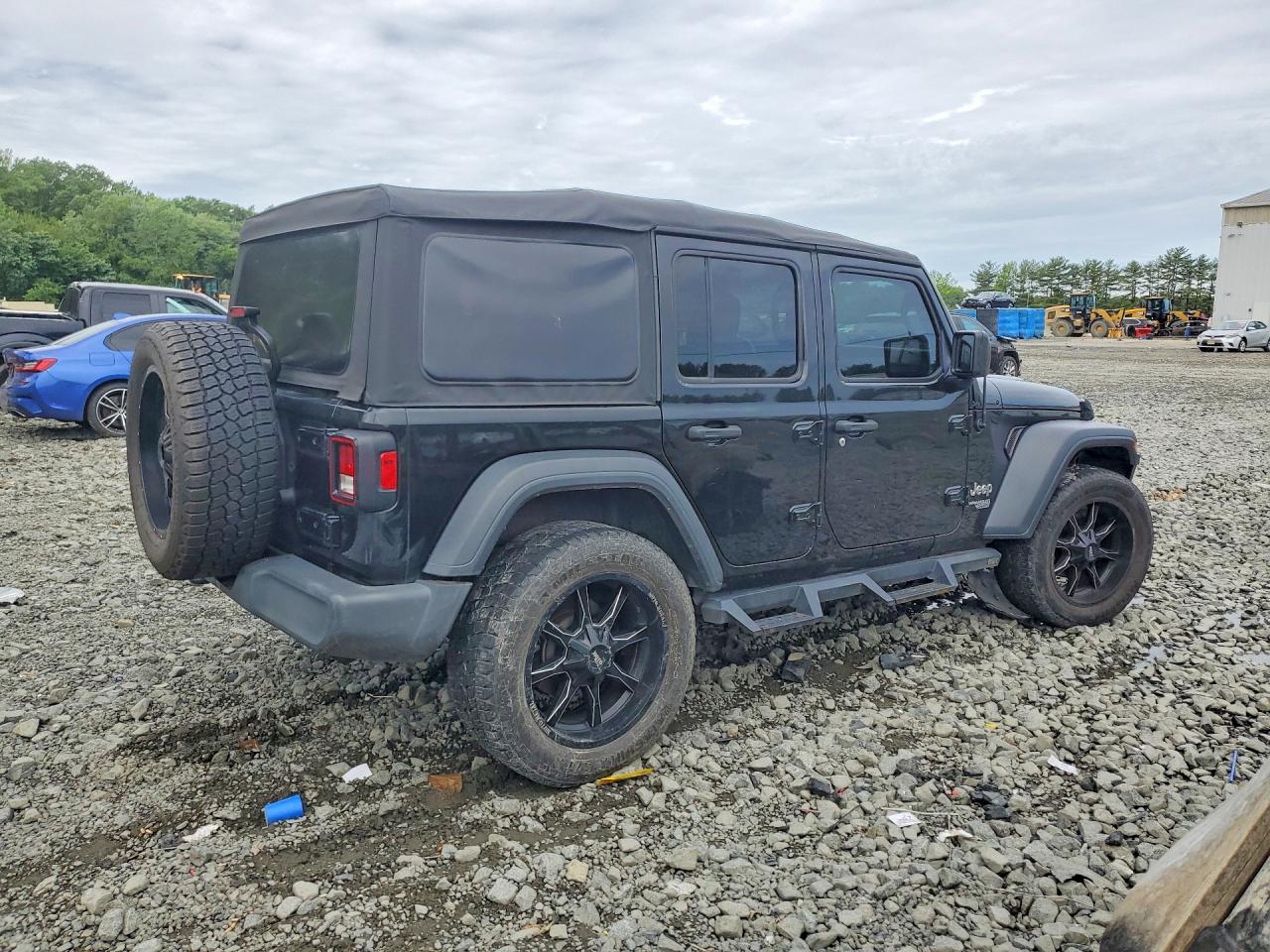 2018 Jeep Wrangler Unlimited Sport Black vin: 1C4HJXDN3JW262737