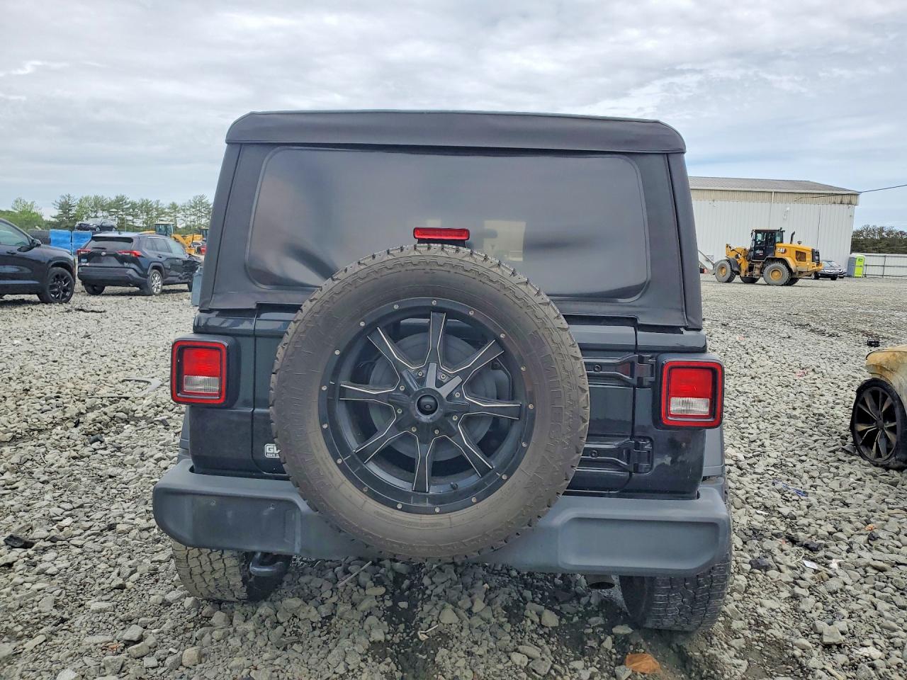 2018 Jeep Wrangler Unlimited Sport Black vin: 1C4HJXDN3JW262737