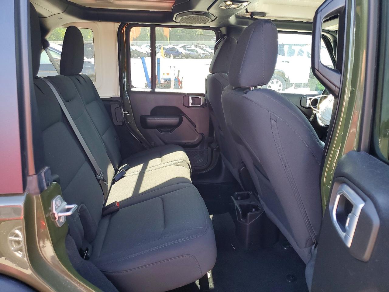 2021 Jeep Wrangler Unlimited Sport Зеленый vin: 1C4HJXDN6MW788655