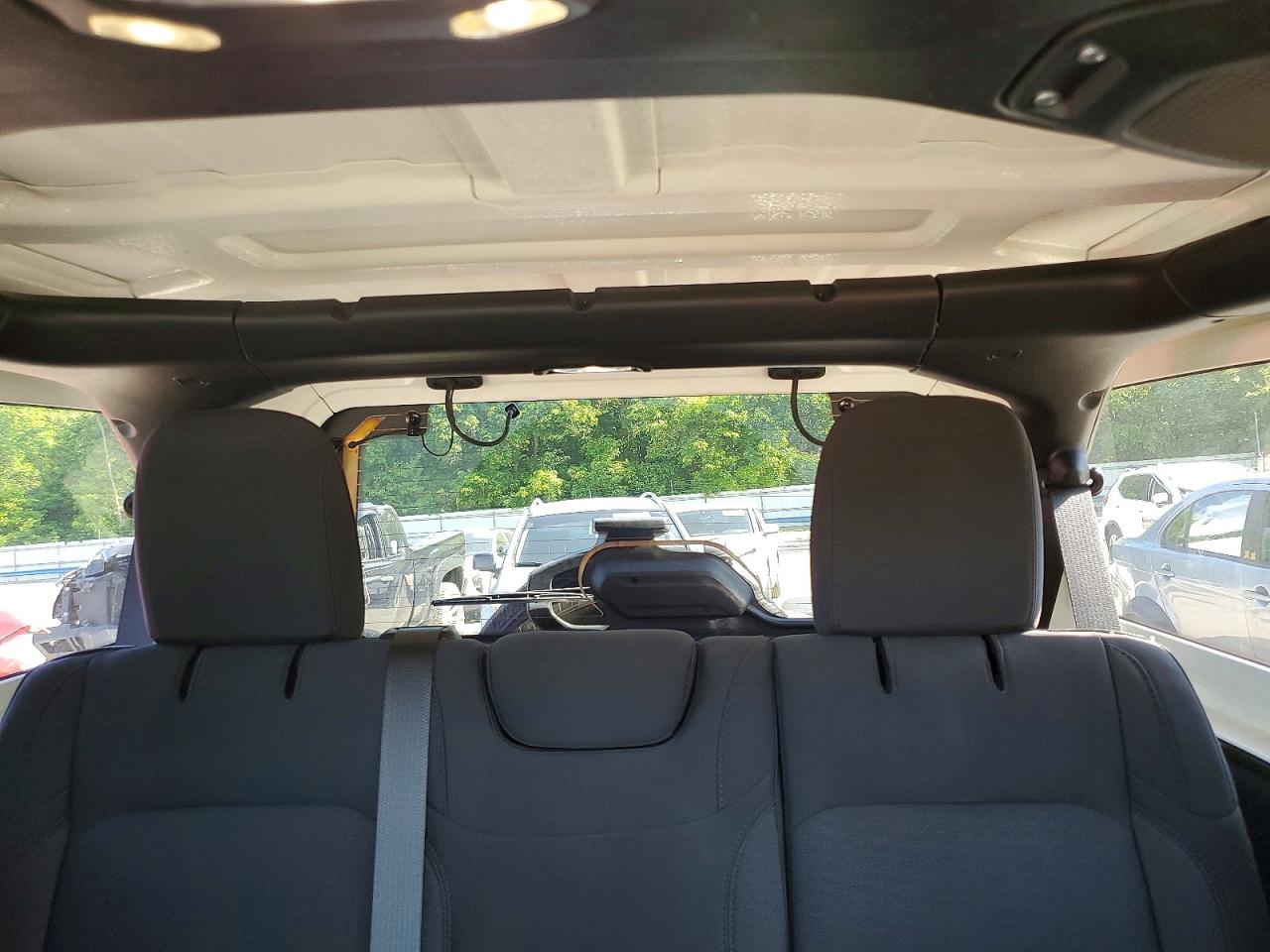 2021 Jeep Wrangler Unlimited Sport Зеленый vin: 1C4HJXDN6MW788655