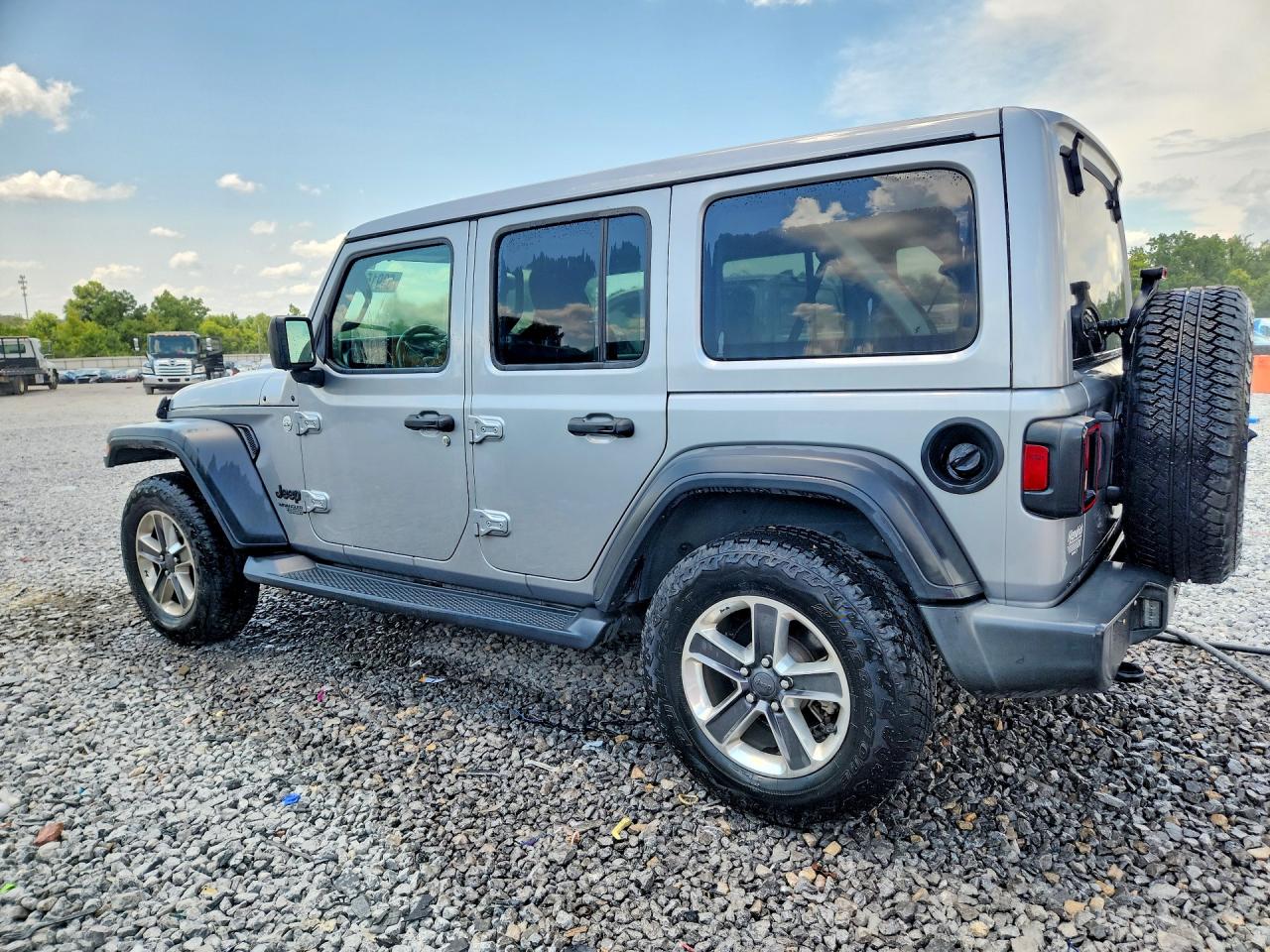 2021 Jeep Wrangler Unlimited Sport Silver vin: 1C4HJXDN7MW663549