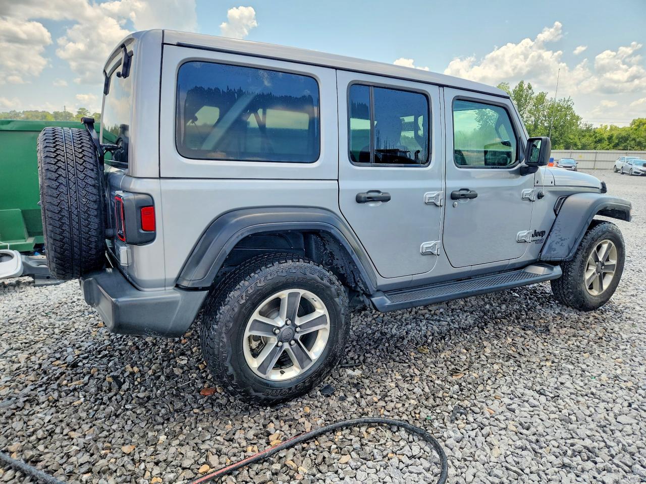 2021 Jeep Wrangler Unlimited Sport Silver vin: 1C4HJXDN7MW663549