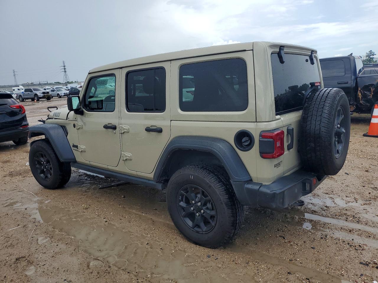 2022 Jeep Wrangler Unlimited Sport Tan vin: 1C4HJXDN8NW276171