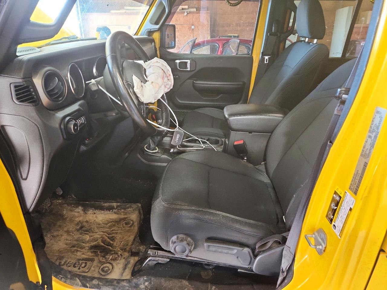2021 Jeep Wrangler Unlimited Sport Желтый vin: 1C4HJXDN9MW566675