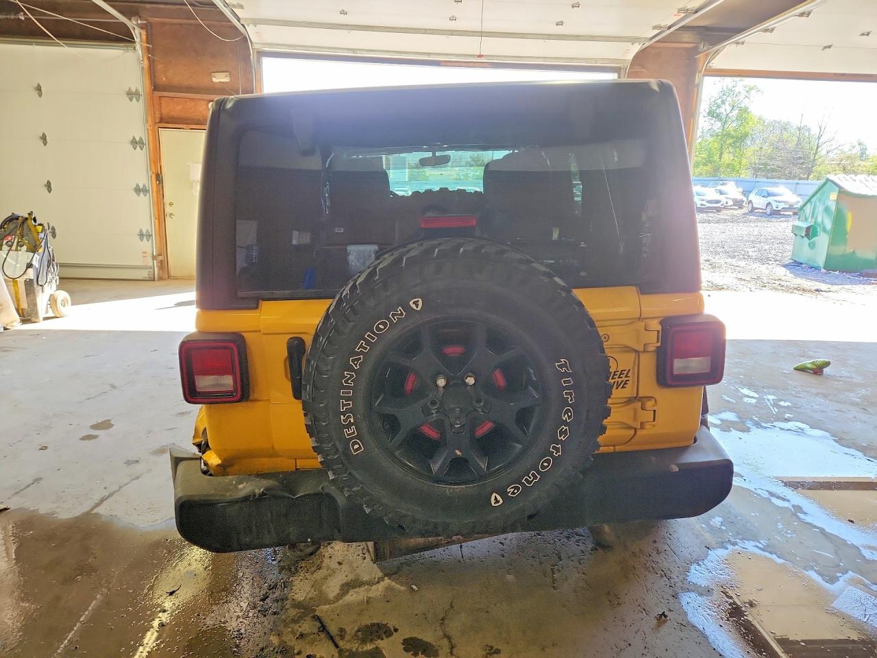 2021 Jeep Wrangler Unlimited Sport Желтый vin: 1C4HJXDN9MW566675
