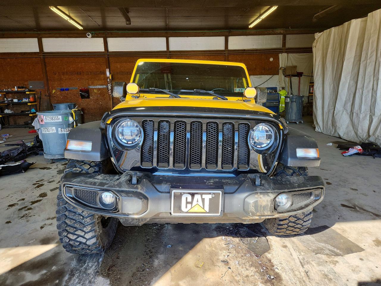 2021 Jeep Wrangler Unlimited Sport Желтый vin: 1C4HJXDN9MW566675