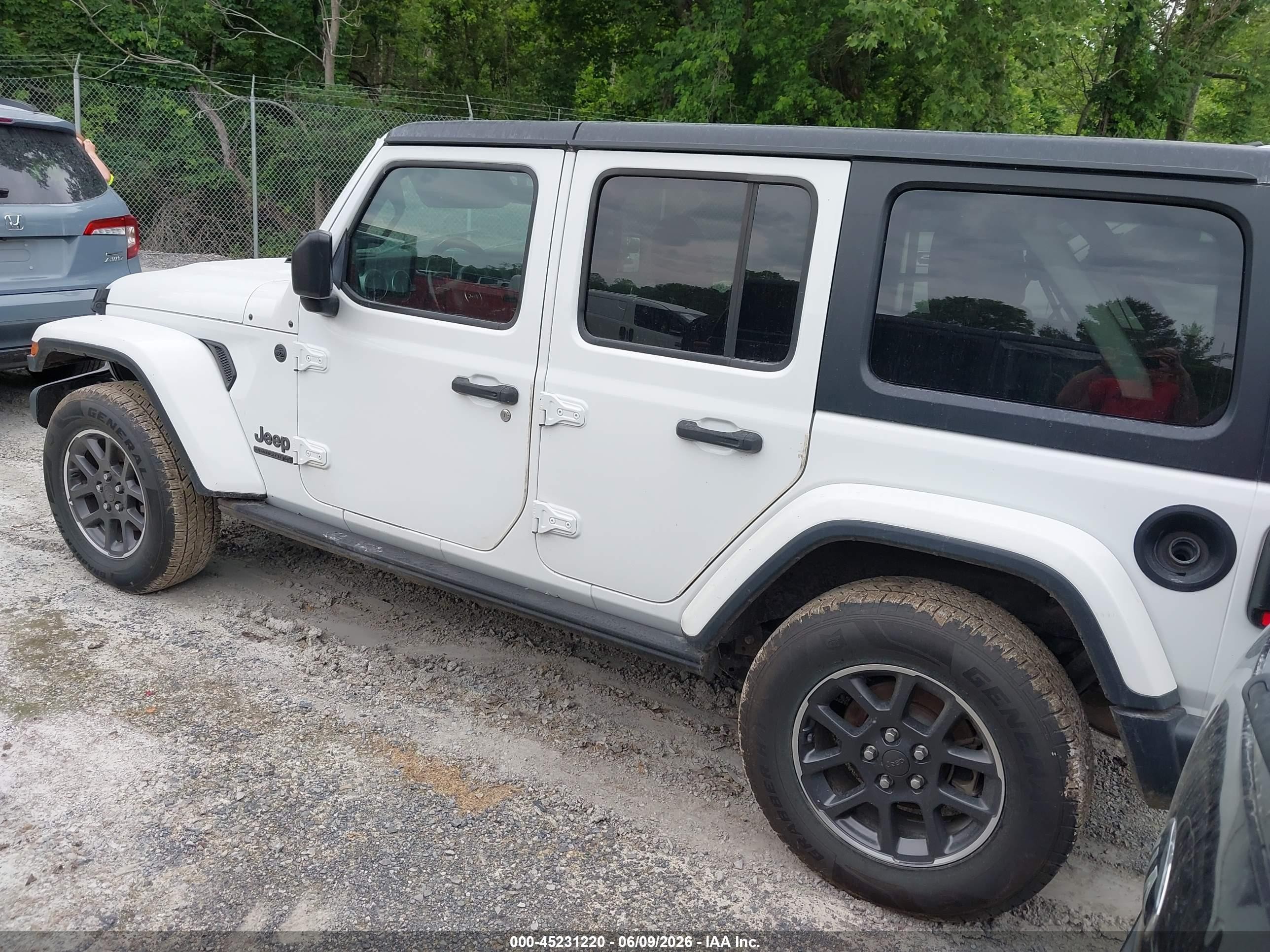 2021 Jeep Wrangler Unlimited 80th Anniversary 4x4 White vin: 1C4HJXDNXMW549478