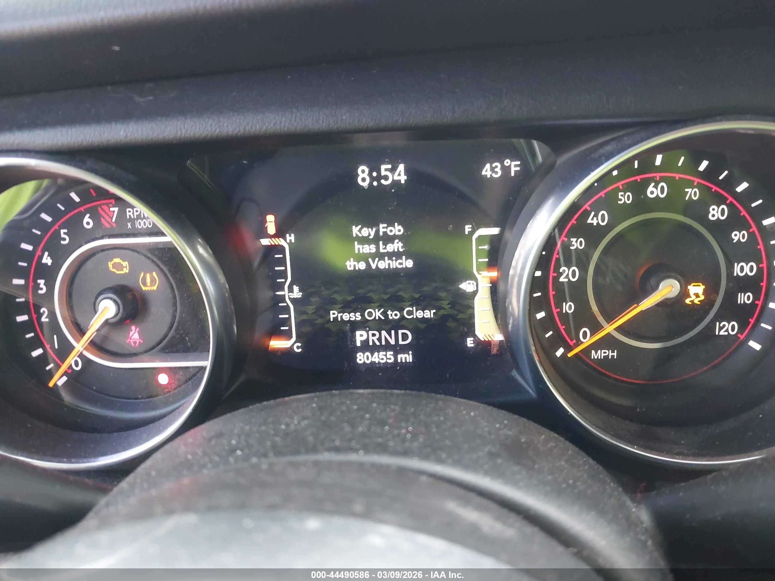 2019 Jeep Wrangler Unlimited Sahara Серый vin: 1C4HJXEG0KW621091