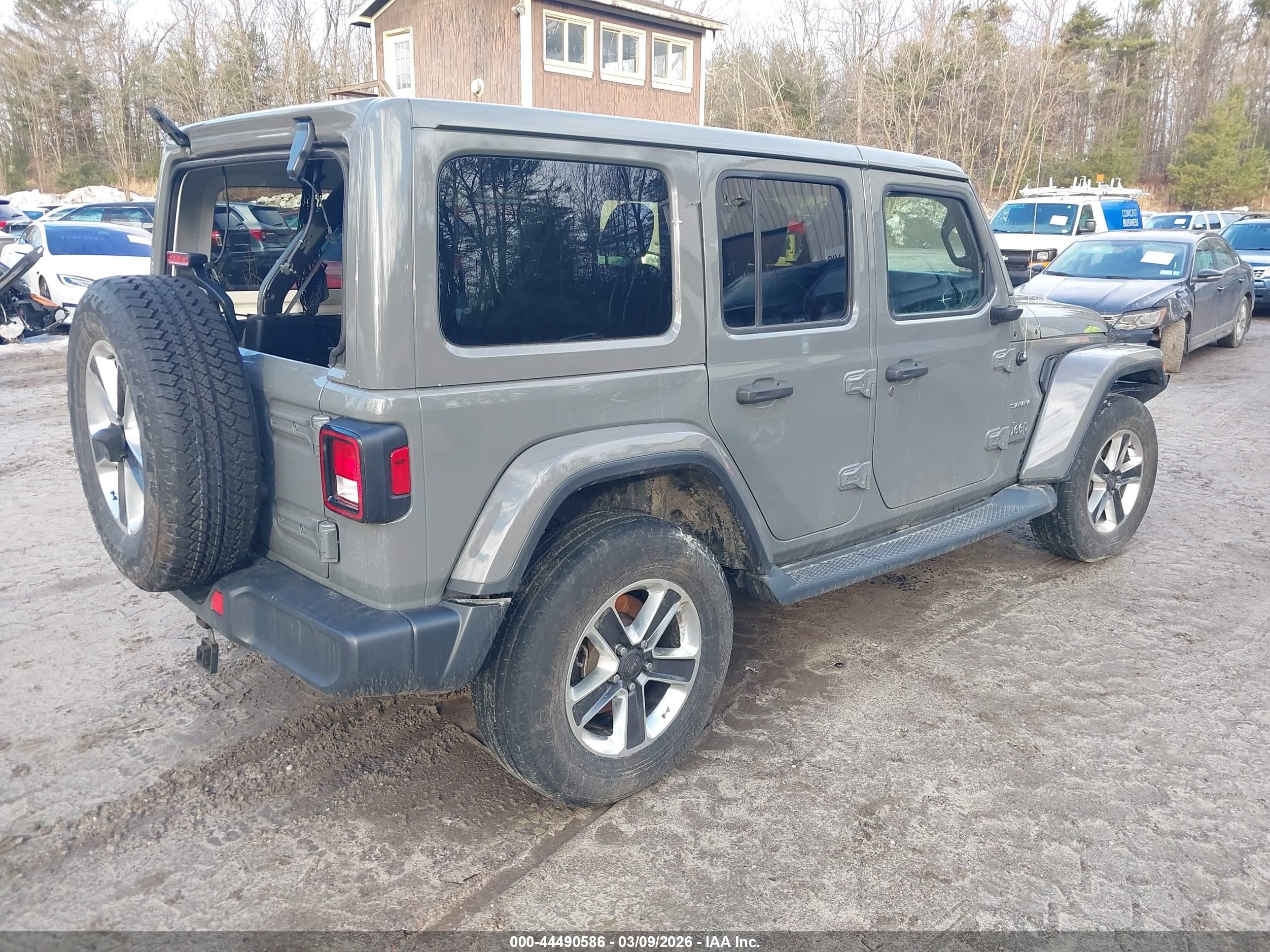 2019 Jeep Wrangler Unlimited Sahara Серый vin: 1C4HJXEG0KW621091