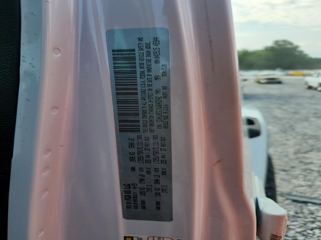2019 Jeep Wrangler Unlimited Sahara White vin: 1C4HJXEG1KW642242