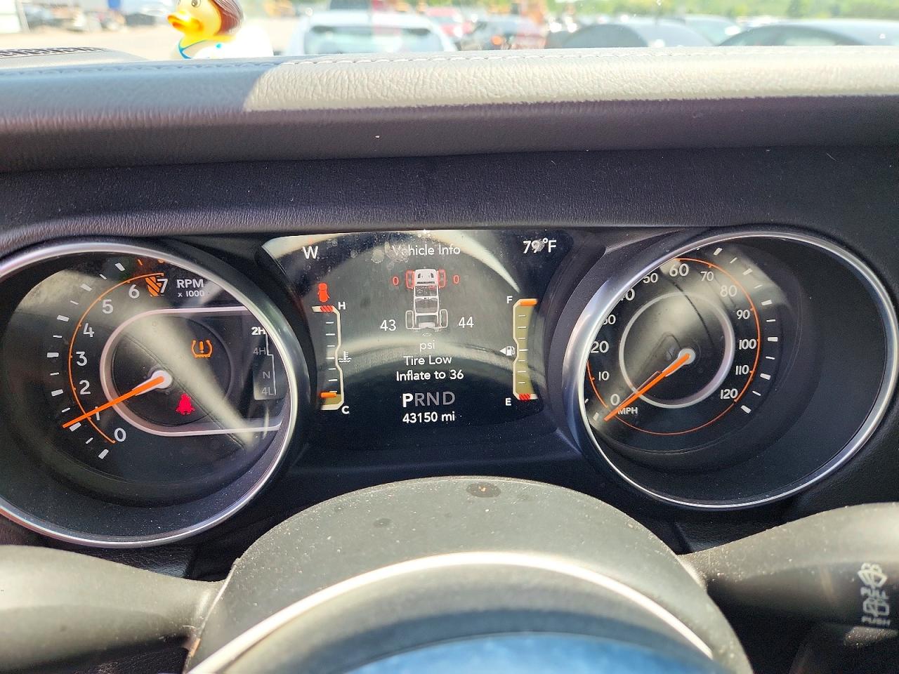2020 Jeep Wrangler Unlimited Sahara White vin: 1C4HJXEG1LW118638