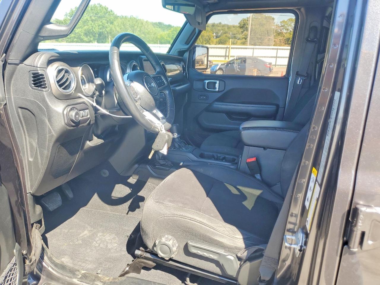 2018 Jeep Wrangler Unlimited Sahara Черный vin: 1C4HJXEG3JW153422