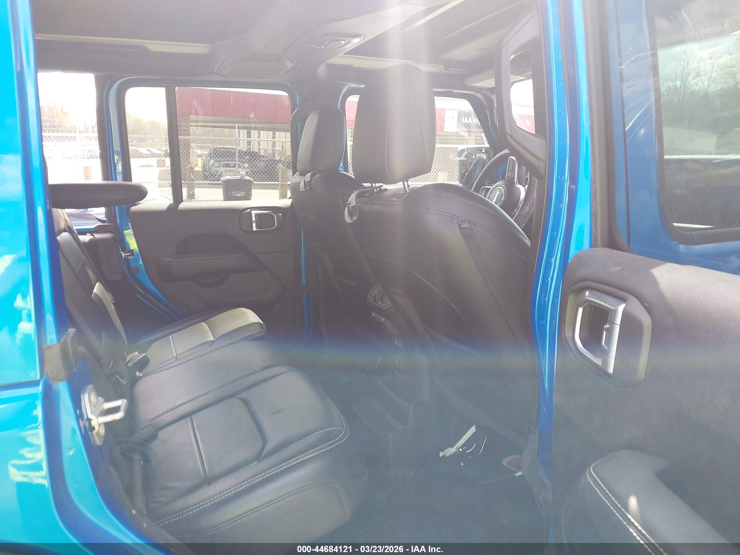 2022 Jeep Wrangler Unlimited Sahara 4x4 Blue vin: 1C4HJXEG5NW244990