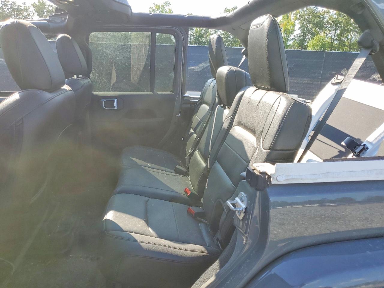 2021 Jeep Wrangler Unlimited Sahara Gray vin: 1C4HJXEG6MW668242