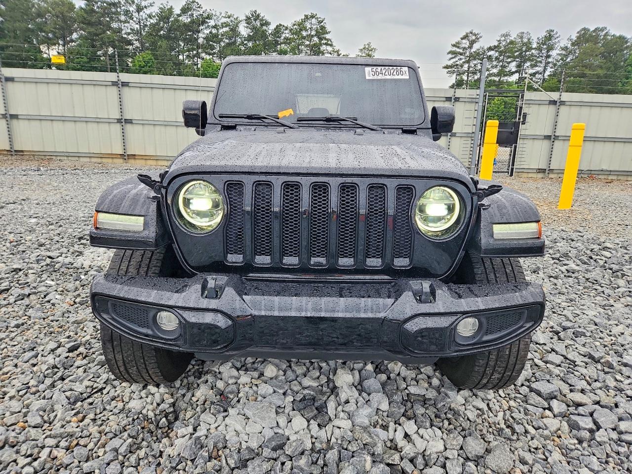 2022 Jeep Wrangler Unlimited Sahara Black vin: 1C4HJXEG6NW117987