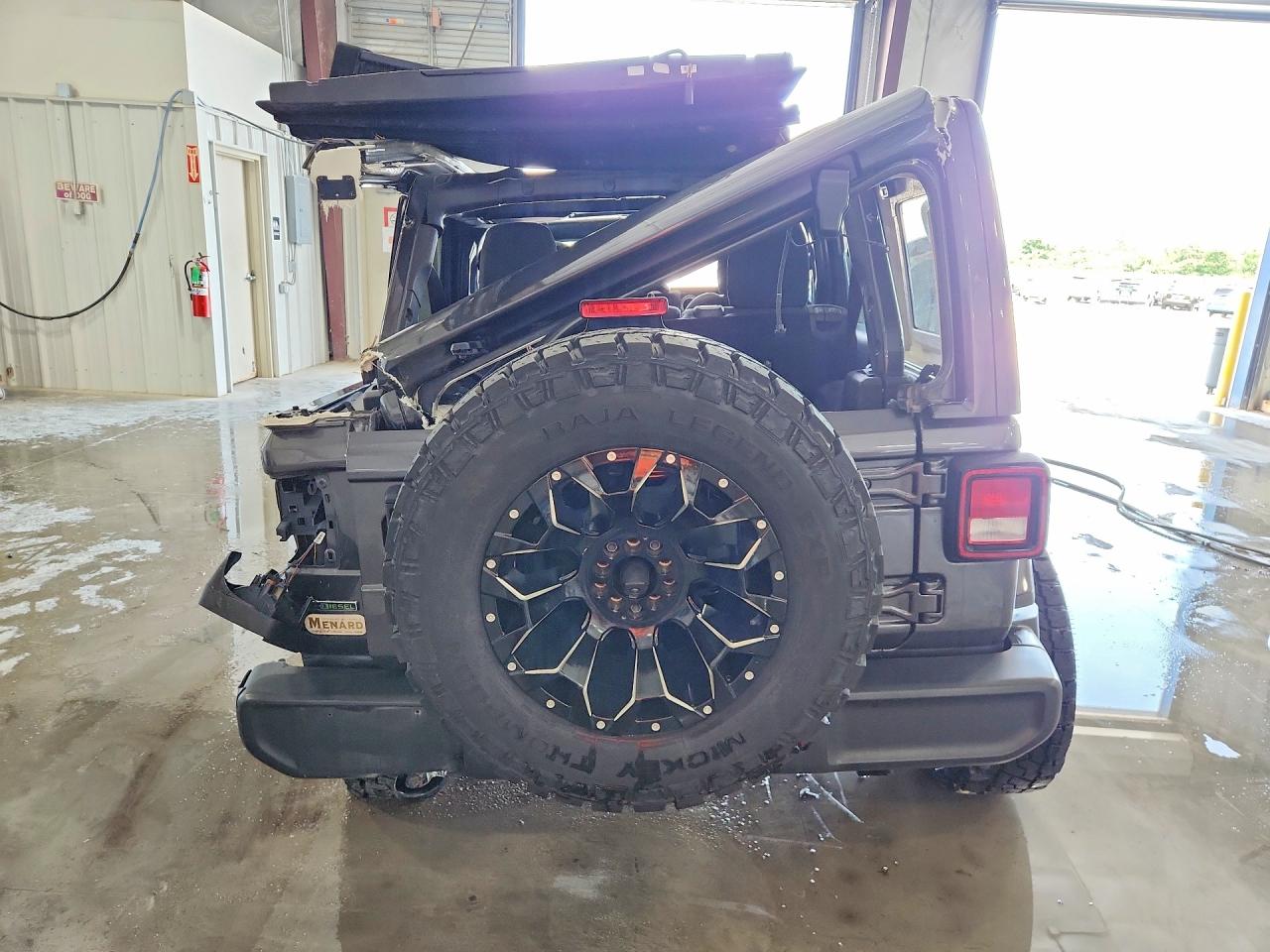 2022 Jeep Wrangler Unlimited Sahara Charcoal vin: 1C4HJXEM7NW209986