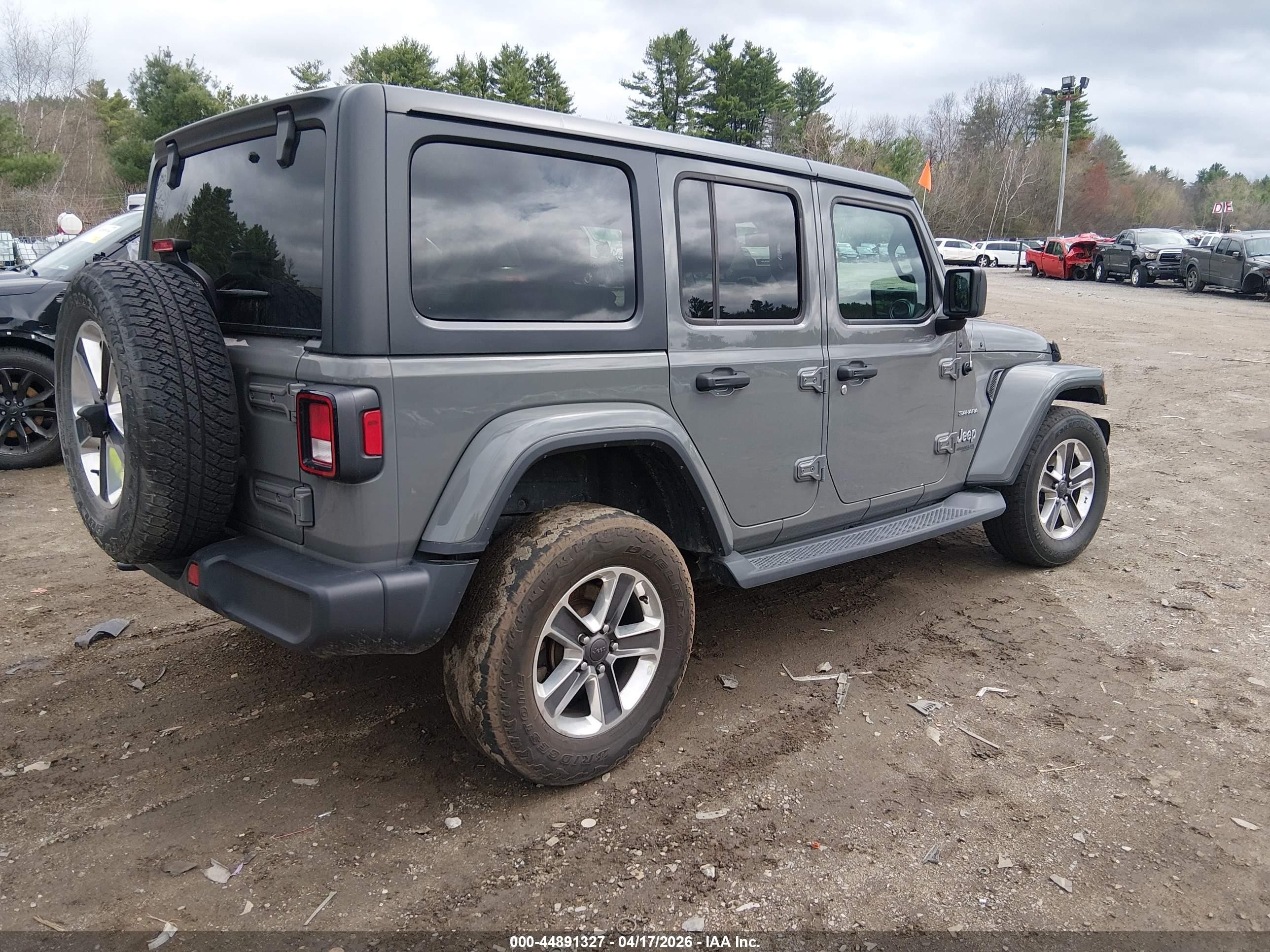 2019 Jeep Wrangler Unlimited Sahara 4x4 Gray vin: 1C4HJXEN0KW512449