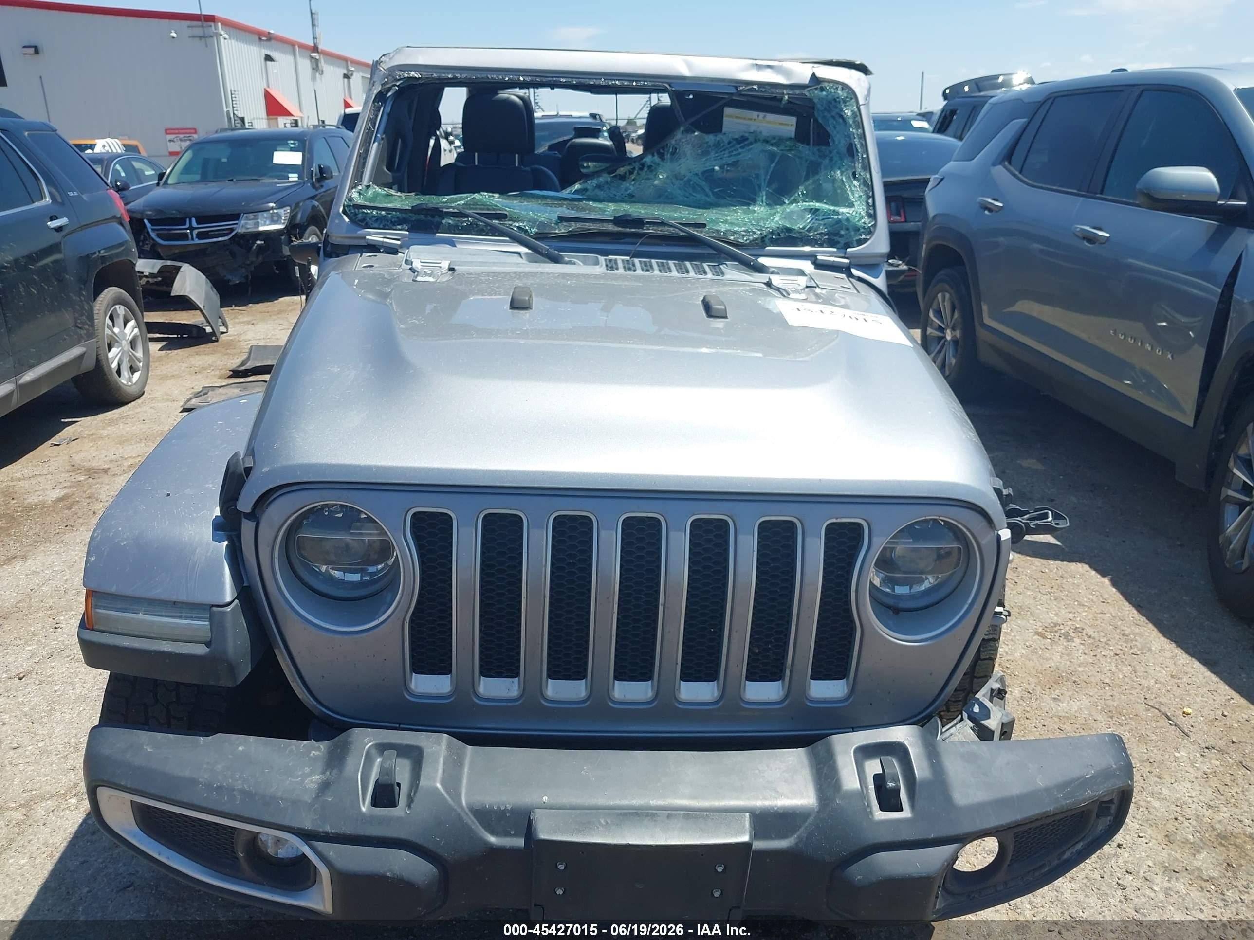 2019 Jeep Wrangler Unlimited Sahara 4x4 Gray vin: 1C4HJXEN0KW690118