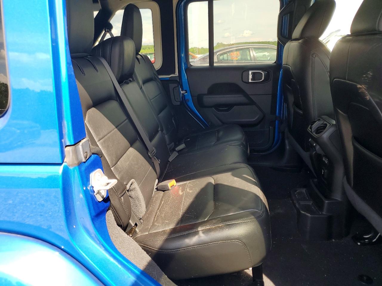 2021 Jeep Wrangler Unlimited Sahara Blue vin: 1C4HJXEN2MW731545