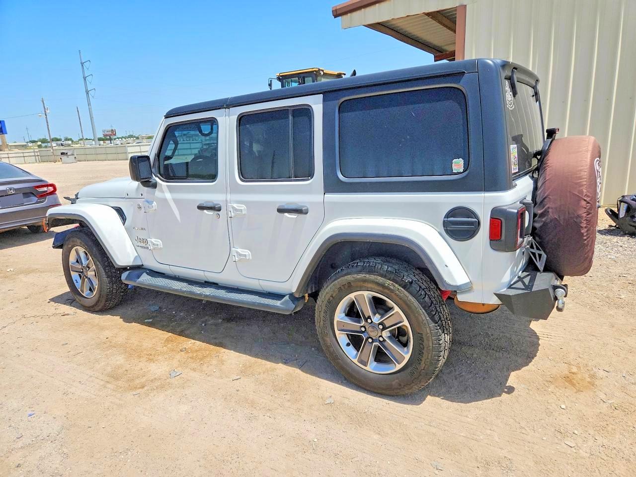 2020 Jeep Wrangler Unlimited Sahara White vin: 1C4HJXEN3LW230145