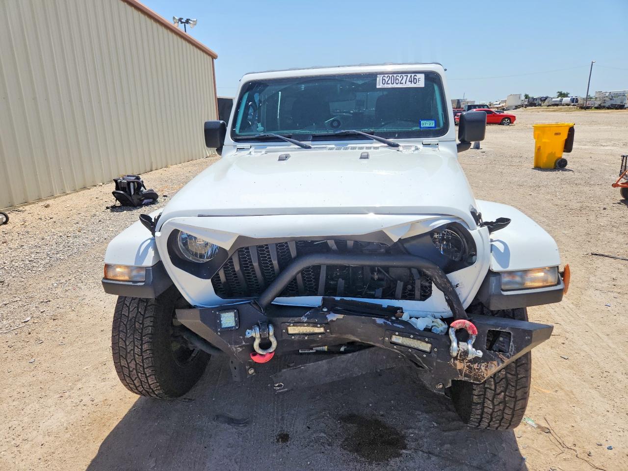2020 Jeep Wrangler Unlimited Sahara White vin: 1C4HJXEN3LW230145