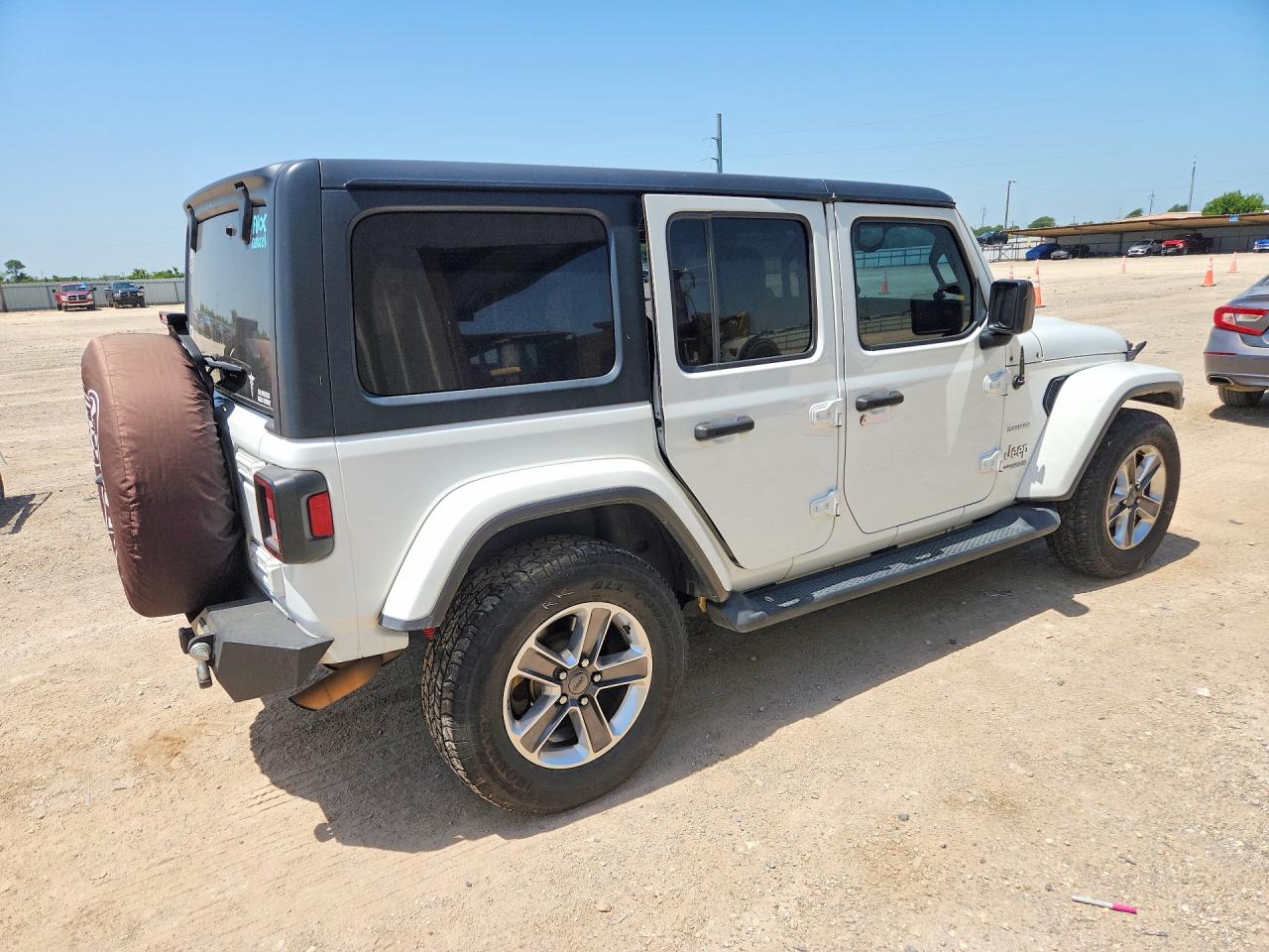 2020 Jeep Wrangler Unlimited Sahara White vin: 1C4HJXEN3LW230145